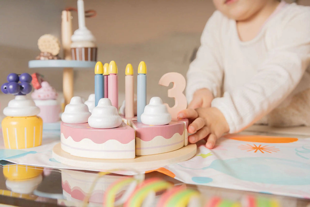 Hochwertiges Spielzeug aus Holz für Kinder