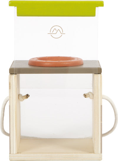 Kleine Insekten-Beobachtungsbox aus Holz und Kunststoff mit Vergrößerungsdeckel und Tragegriffen – ein ideales Entdeckerspielzeug für neugierige kleine Forscher.