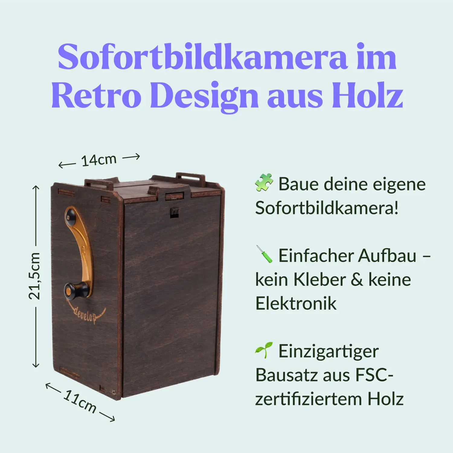 3D-Holzpuzzle Sofortbildkamera Bausatz inkl.. Fujifilm Instax auf hellblauem Grund.
