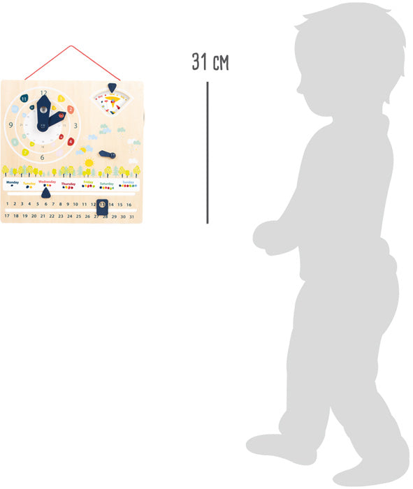 Ein Wandkalender für Kinder mit einer Größe von 31 cm ist neben der Silhouette eines stehenden Kindes als Größenvergleich abgebildet – perfekt für die Entwicklung der Feinmotorik und das Lernen mit dieser lustigen Lernuhr.