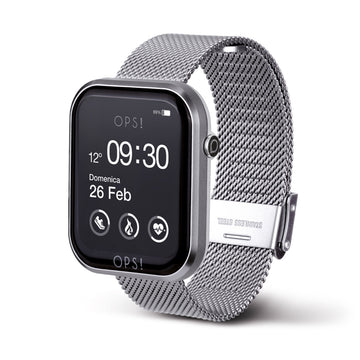 Eine stylische Smartwatch mit Metallgeflechtarmband zeigt Datum, Uhrzeit, Temperatur und Symbole an und unterstützt Bluetooth-Konnektivität zur einfachen Gesundheitsüberwachung auf ihrem Bildschirm.