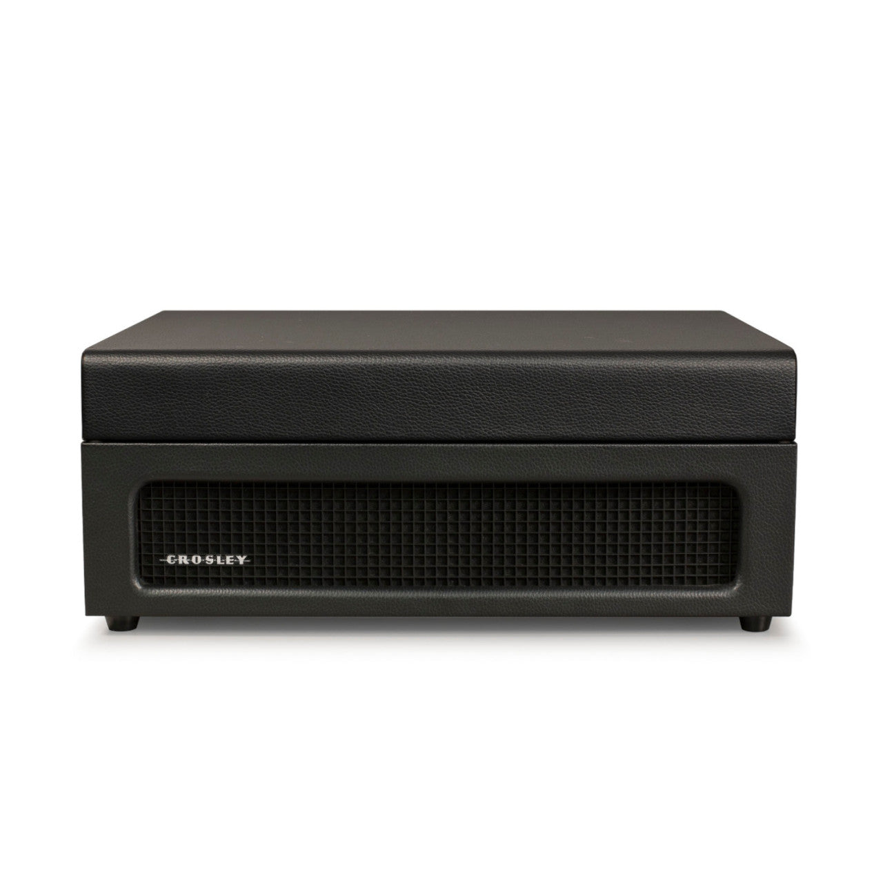 Ein geschlossener schwarzer Crosley Bluetooth Voyager-Plattenspieler mit strukturierter Oberfläche, von vorne betrachtet.