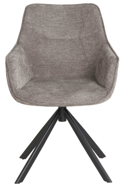 Der Stuhl hat eine gepolsterte  graue Stoffoberfläche mit einem ergonomisch geschwungenen Rückenteil und Armlehnen  gestützt von einem schwarzen  vierbeinigen Metallgestell.
