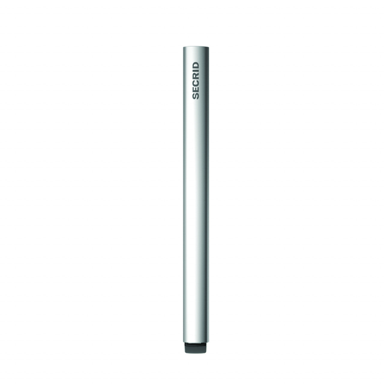 Ein schlanker, silbermetallischer Stift mit dem vertikal oben aufgedruckten Markennamen SECRID, der perfekt zum eleganten Design des Secrid Cardprotector Aluminium-Kartenetuis mit RFID- oder NFC-Ausleseschutz passt.