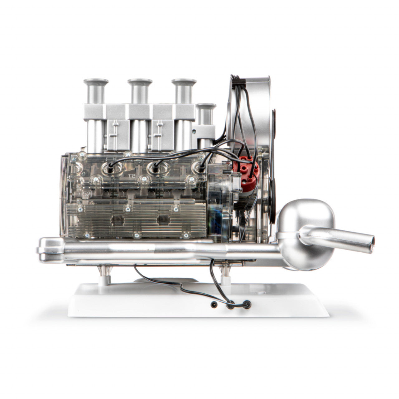 Modell eines transparenten Verbrennungsmotors vom Typ FRANZIS Porsche Bausatz mit sichtbaren Kolben und Verkabelung, der den legendären 6-Zylinder-Boxermotor auf weißem Hintergrund zeigt.