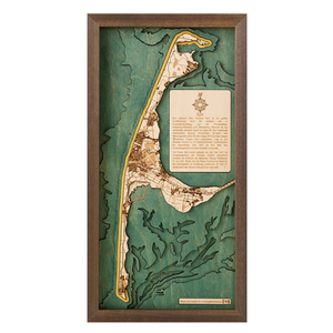 3D-Holzwandkarte der Insel Sylt aus nachhaltigem Holz, mit eingravierten Stadtnamen und geografischen Details.