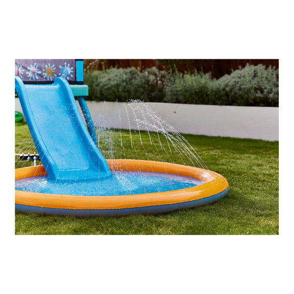 Water Park Spielcenter Splash Station Wasserpark in Betrieb auf Rasen