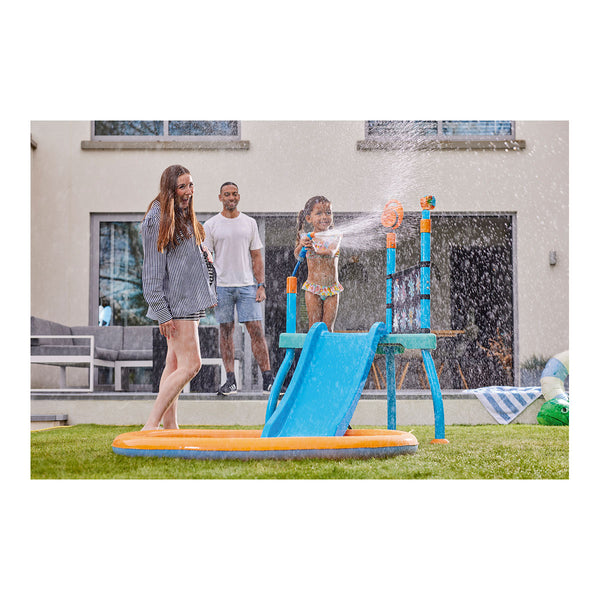 Water Park Spielcenter Splash Station Wasserpark mit Familie in Betrieb