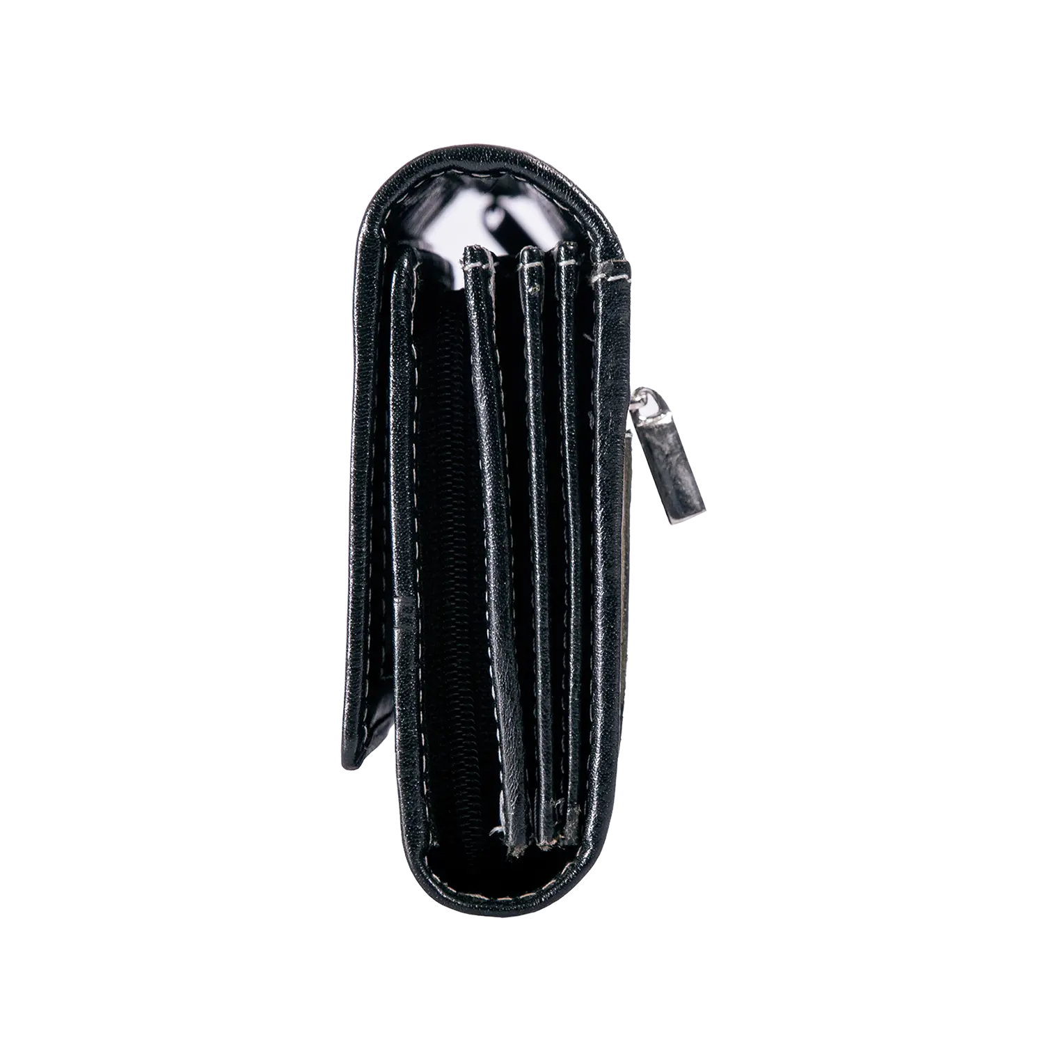 Ein schwarzer Geldbeutel für Damen aus Leder ist von der Seite zu sehen und hebt seine Fächer, weißen Nähte und den integrierten RFID-Schutz vor einem weißen Hintergrund hervor.