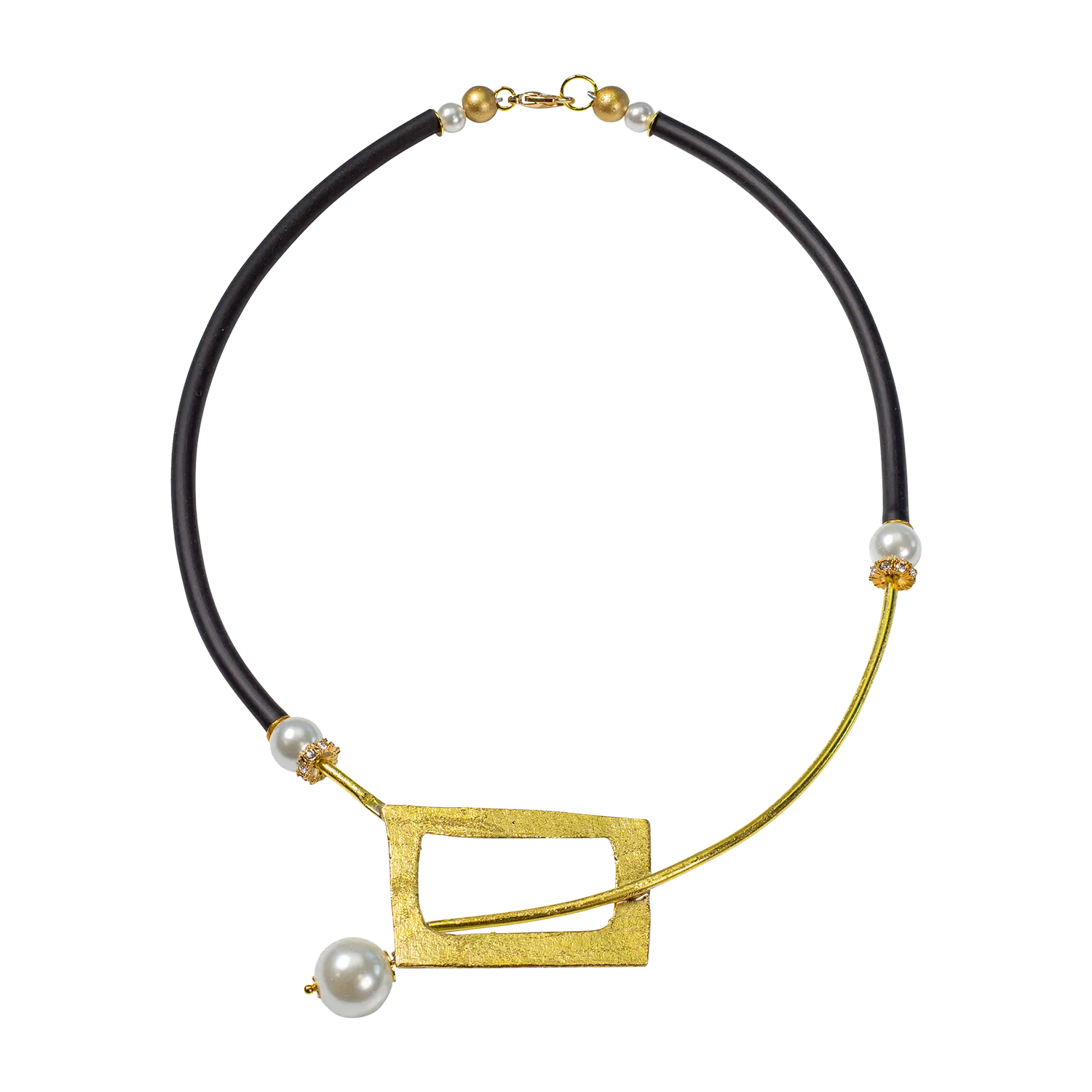 Collier Cadre von Anna Mütz mit schwarzer Kordel, Goldanhänger und Perle.