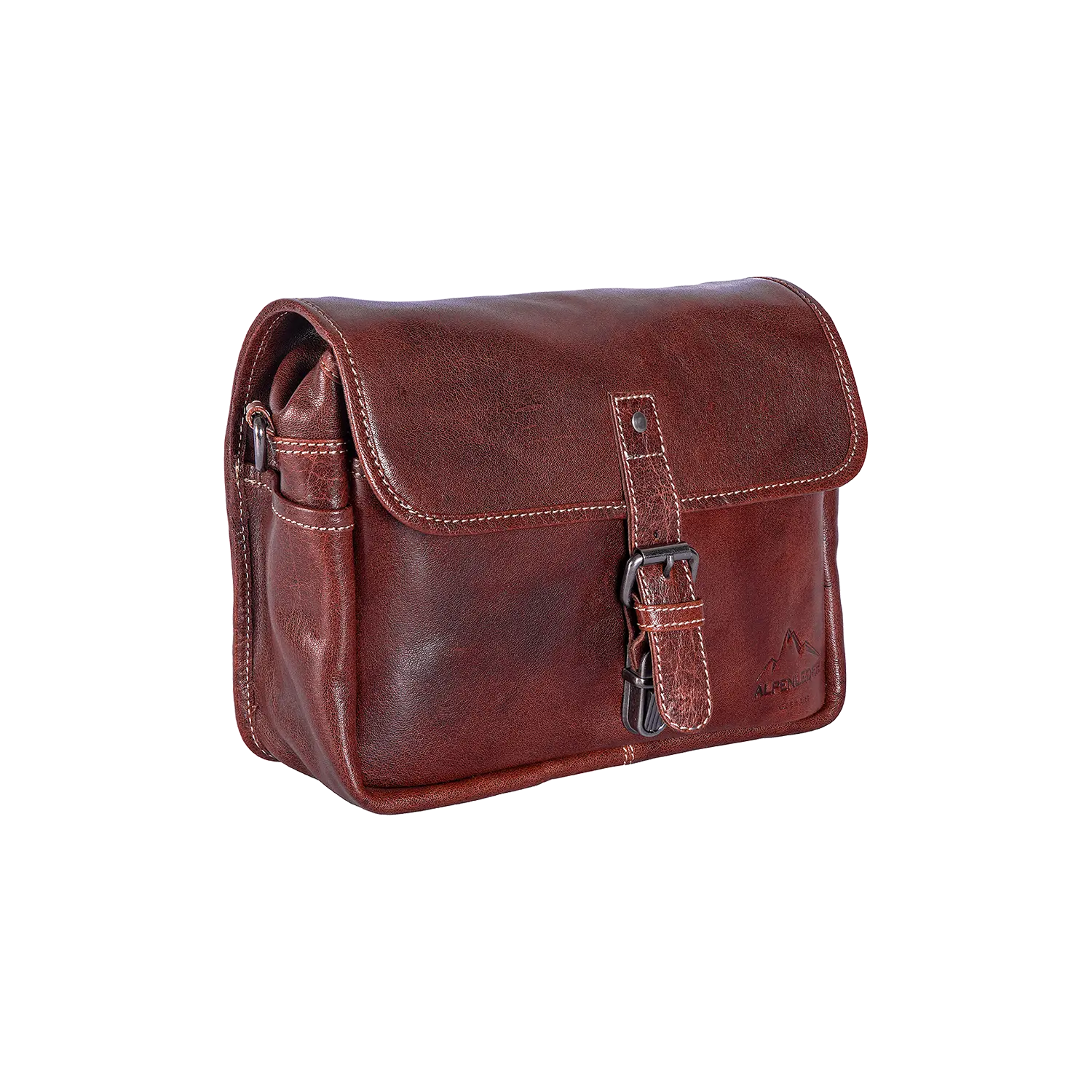Die Alpenleder Kameratasche PRESSE, eine braune Leder-Umhängetasche mit sauberen Nähten, Klappdeckel und Schnallenverschluss vorne, besticht durch ihren klassischen Look. Ideal für Hobbyfotografen, lässt sie sich leicht in eine stilvolle Fototasche verwandeln, um Ihre Kamera auf Reisen sicher zu schützen.