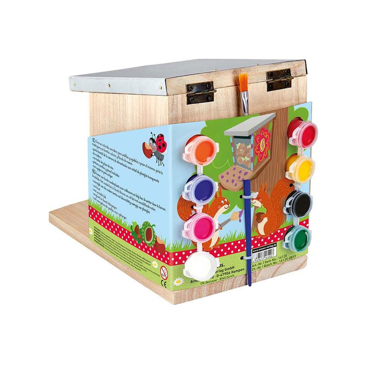 Farben und Pinsel am Futterhaus