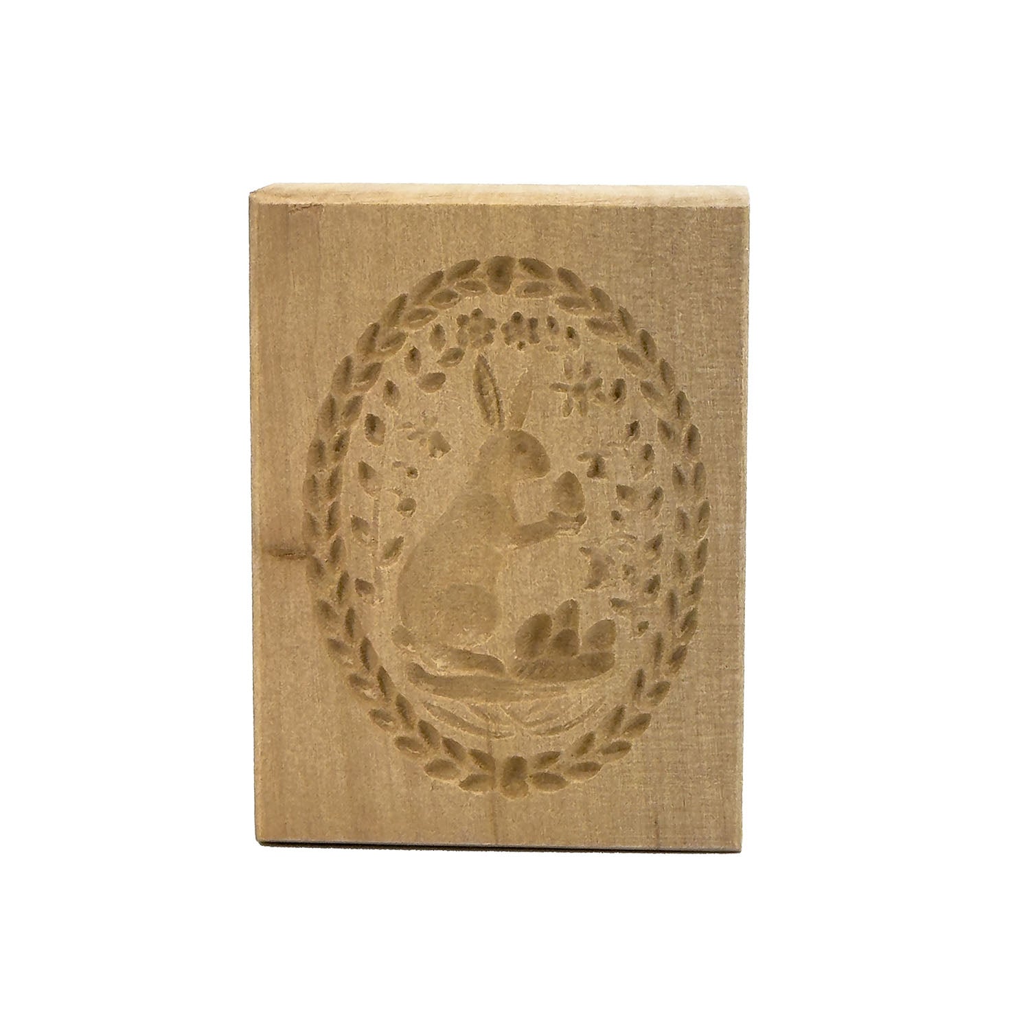 Das Holzspringerle „Osterhase klein“ ist eine wunderschöne handgeschnitzte Form, die ein bezauberndes Kaninchen darstellt, umgeben von einem komplizierten Blattmuster, perfekt, um Ihrer Sammlung eine einzigartige Note zu verleihen.