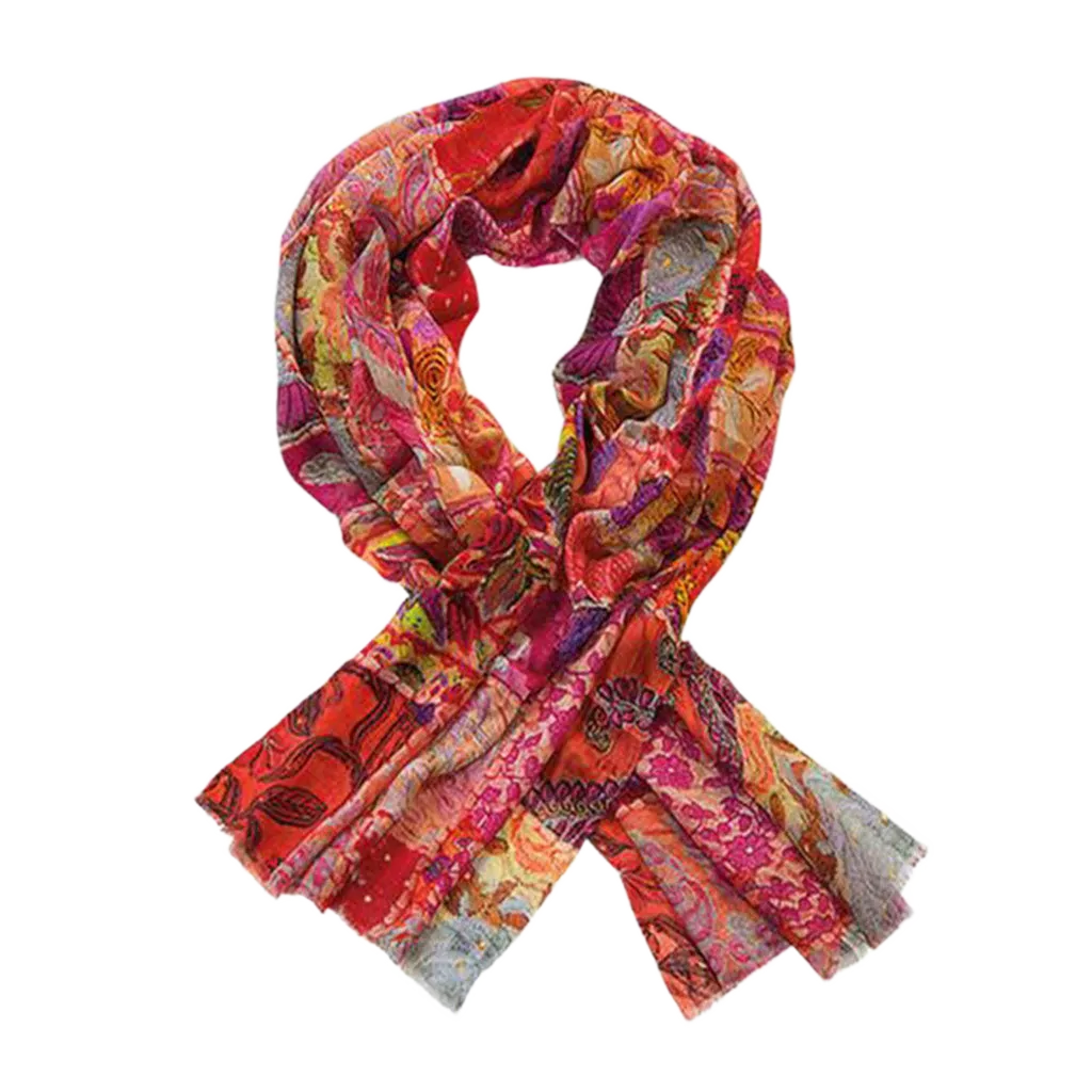 Schal "Jasmin" mit farbigem floralen Muster in Orange-Rot, locker drapiert.