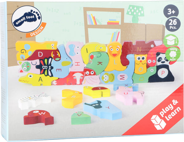 Bunte Holztiere-Alphabet-Puzzleteile auf einem Tisch angeordnet; ABC-Puzzle-Box für Kinder ab 3 Jahren, 26 Teile, Play & Learn-Etikett – perfekt zum Alphabet-Lernen durch Spaß und Spiel.