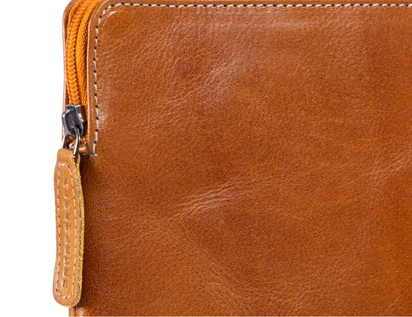 Nahaufnahme des Reißverschlusses der MacBook / iPad Sleeve STENZ 15"