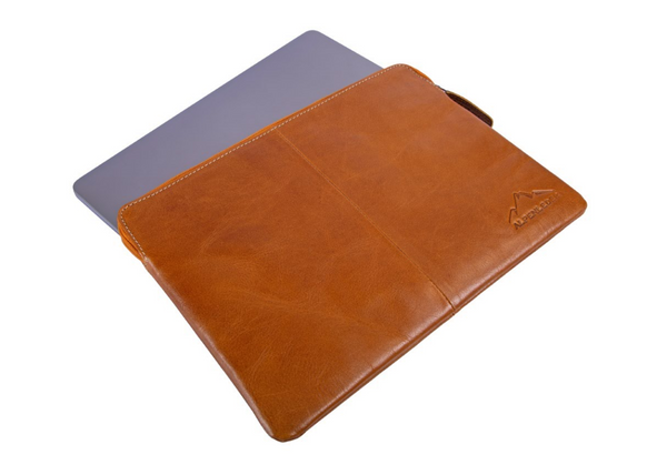 MacBook / iPad Sleeve STENZ 15", beispielhaft mit einem eingelegten Laptop