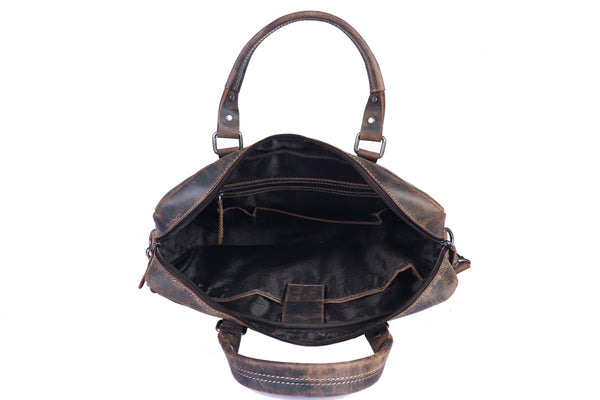 Offene Handtasche aus braunem Büffelleder, gefertigt mit vegetabilem Gerbung, mit mehreren Innenfächern und schwarzem Stofffutter.